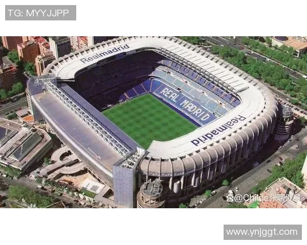 足球明星合照全景展示汇总尽览球场风采与荣耀瞬间