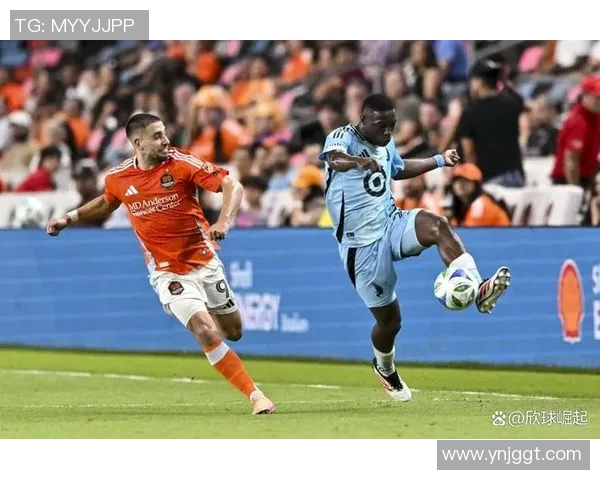 休斯顿队与明尼苏达联的激烈对决展现足球魅力与团队精神