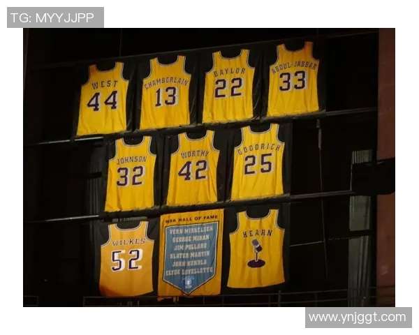 篮球明星字母的背后故事与他们的传奇人生探索